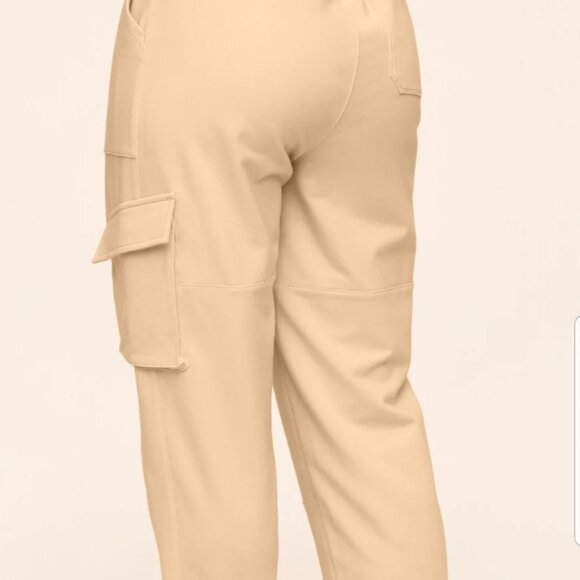 Adore me highwaisted Yellow joggers - Picture 4 of 4